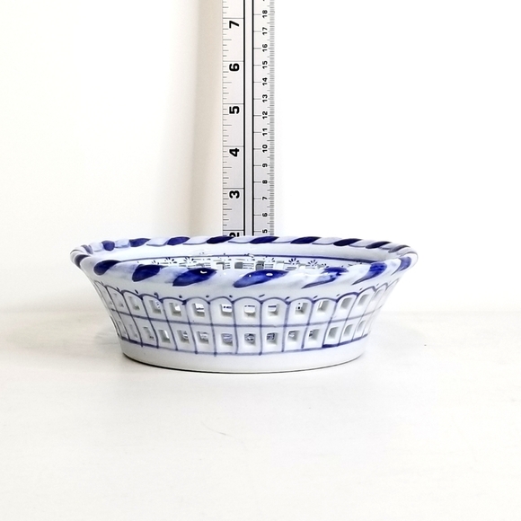 Vintage Blue and white Chinese Reticulated Dish Bowl - Picture 4 of 6